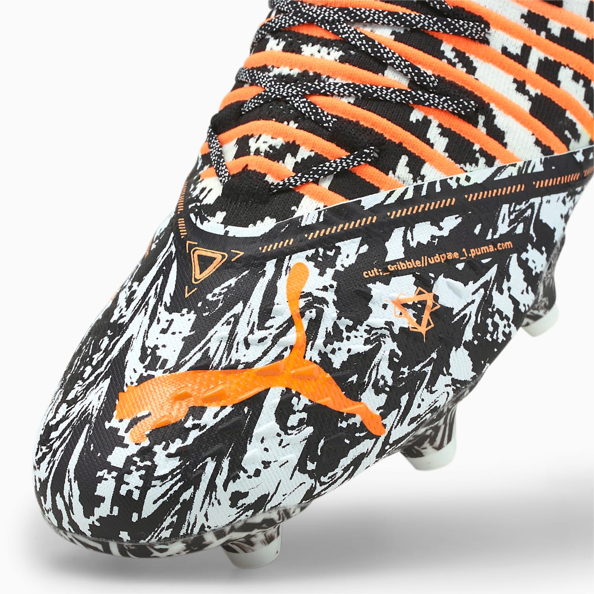 Kopačky Puma FUTURE Z 1.3 Teaser FG/AG Panske Biele/Čierne/Oranžové | SK529183